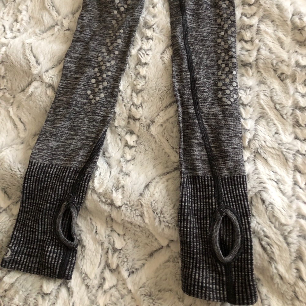 Lululemon arm sleeves